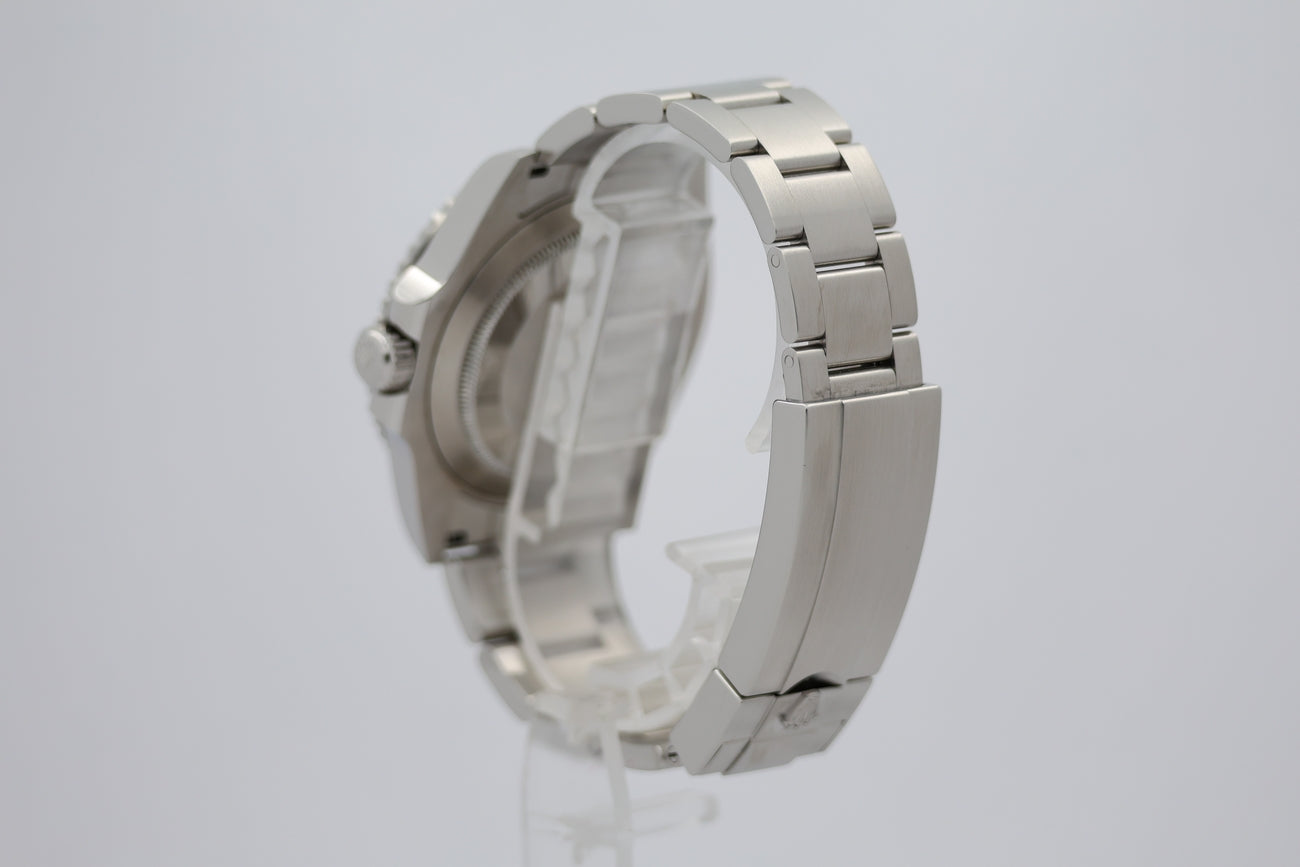 Rolex Submariner Date Automatik Herrenuhr  126610LN - Detailansicht 2