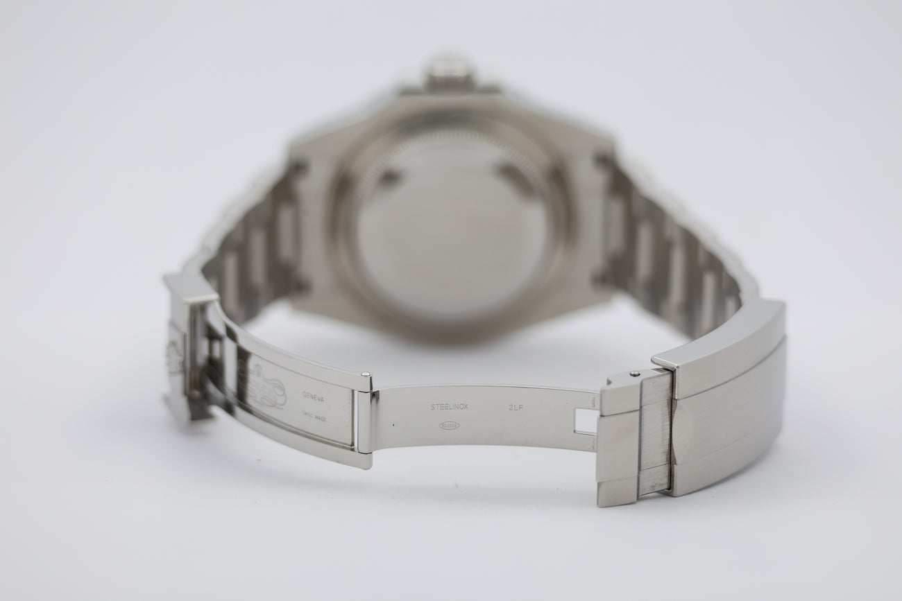 Rolex Submariner Date Automatik Herrenuhr  126610LN - Detailansicht 6