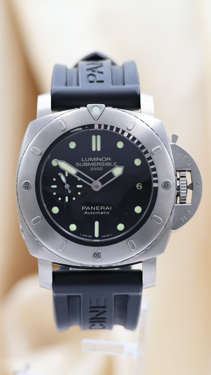 Panerai Luminor Submersible 47mm Automatik  PAM00364 - Thumbnail