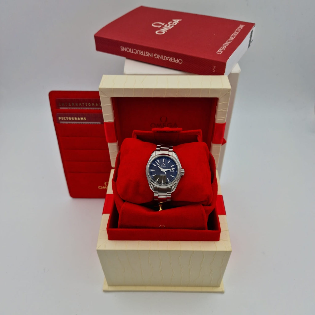 Omega Seamaster Aqua Terra Quarz 30mm 23110306106001 - Papiere und oder Lieferumfang