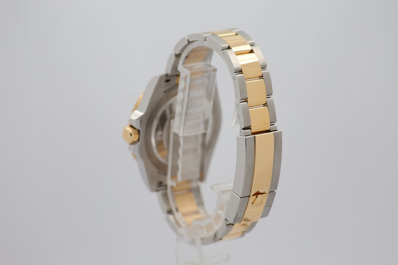 Rolex GMT-Master II 40mm Automatik  116713LN - Detailansicht 2