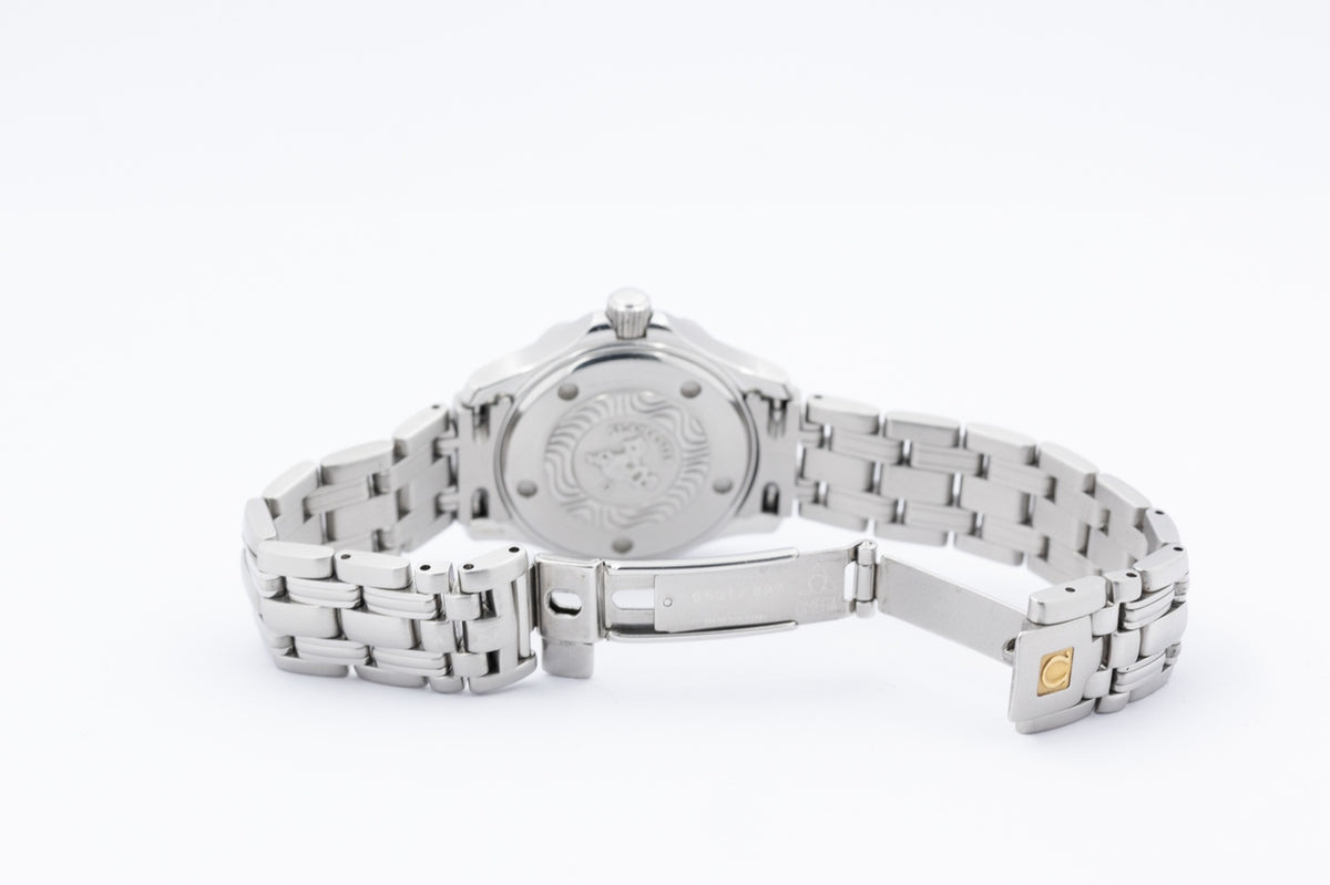 Omega Seamaster 28mm Quarz 2583800 - Detailansicht 8