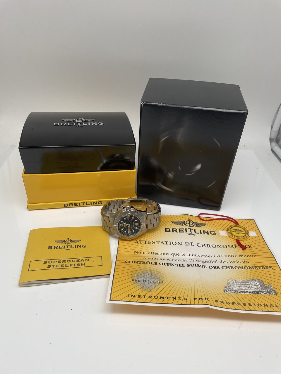Breitling Superocean Steelfish 44mm Automatik A17390 - Papiere und oder Lieferumfang