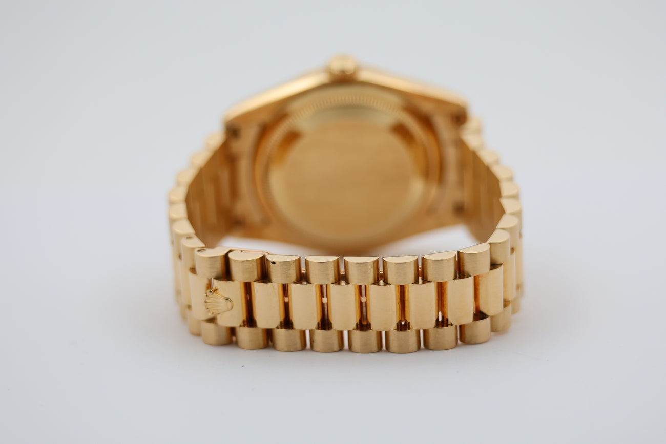 Rolex Day-Date 36 Automatik Herrenuhr Diamond-Dial 118238 - Detailansicht 5