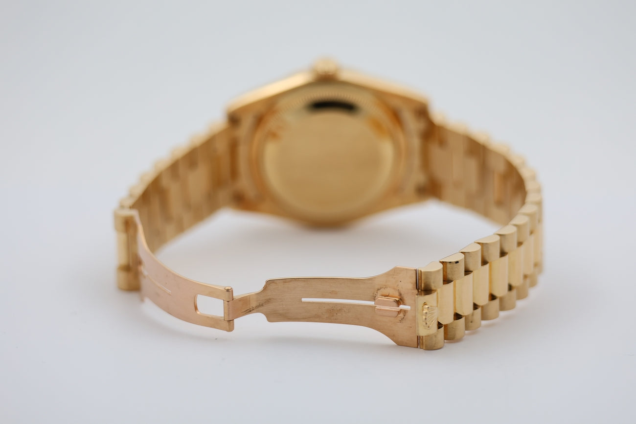 Rolex Day-Date 36 Automatik Herrenuhr Diamond-Dial 118238 - Detailansicht 6