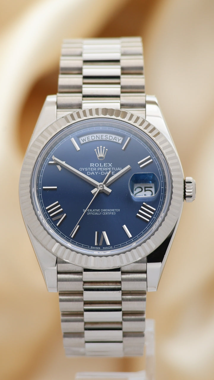 Rolex Day-Date 40mm Automatik Weißgold Blau 228239 - Thumbnail