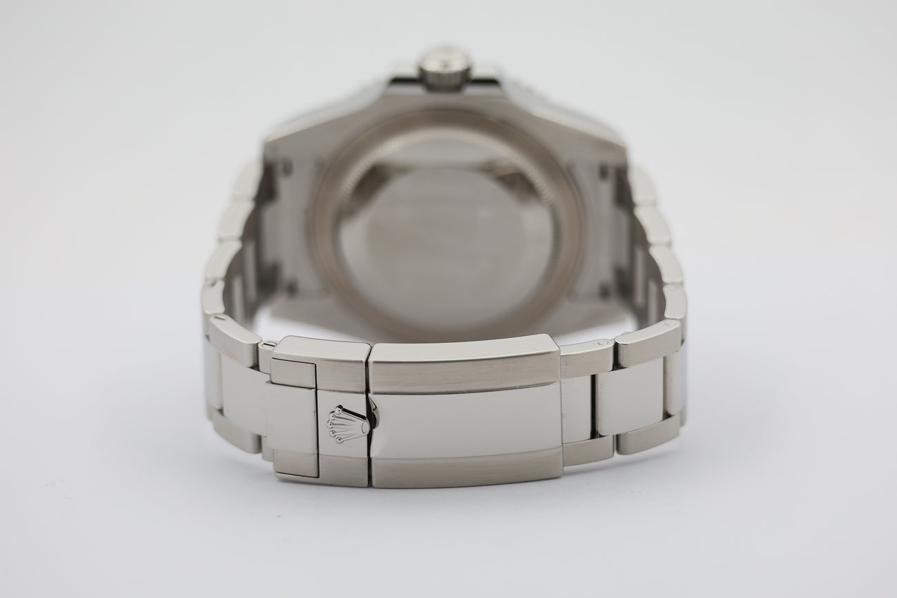 Rolex GMT-Master II Automatik Herrenuhr "Batman" 40mm 116710BLNR - Detailansicht 5