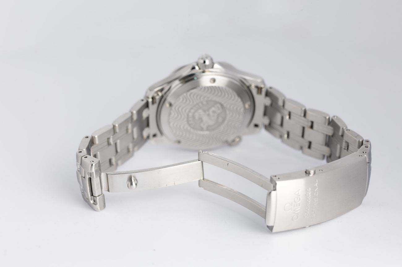 Omega Seamaster Diver 300 M Automatik 25518000 - Detailansicht 8
