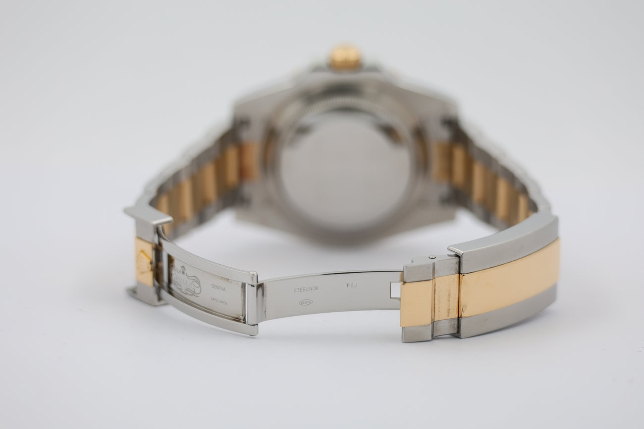 Rolex Submariner Date Stahl / Gold 116613LN - Detailansicht 6