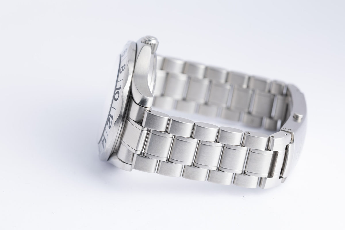 omega Seamaster Diver 300 M "Great White'' Automatik 25382000 - Detailansicht 5