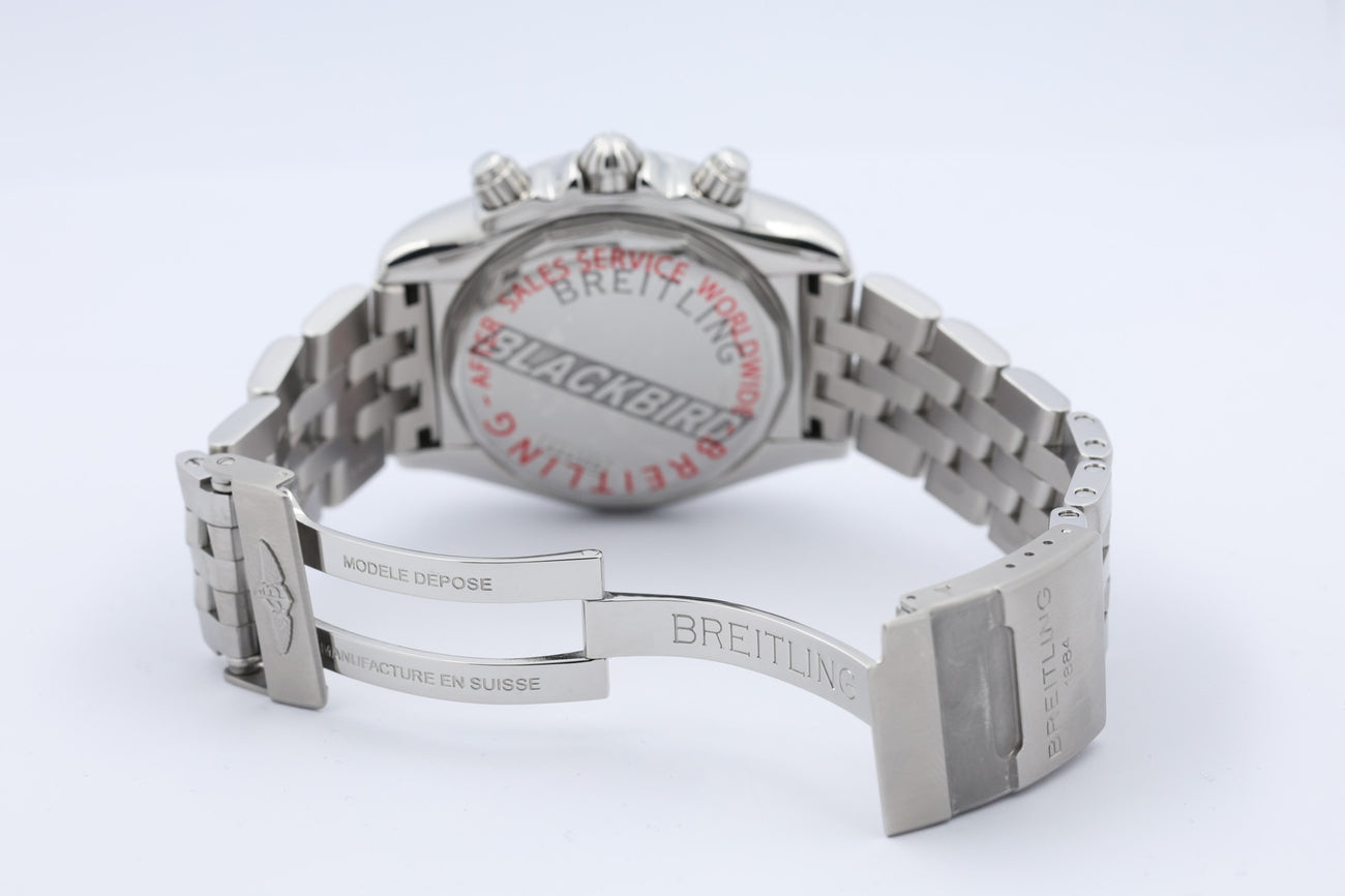 Breitling Chronomat Blackbird 44 Automatik Herrenuhr A44359 - Detailansicht 9