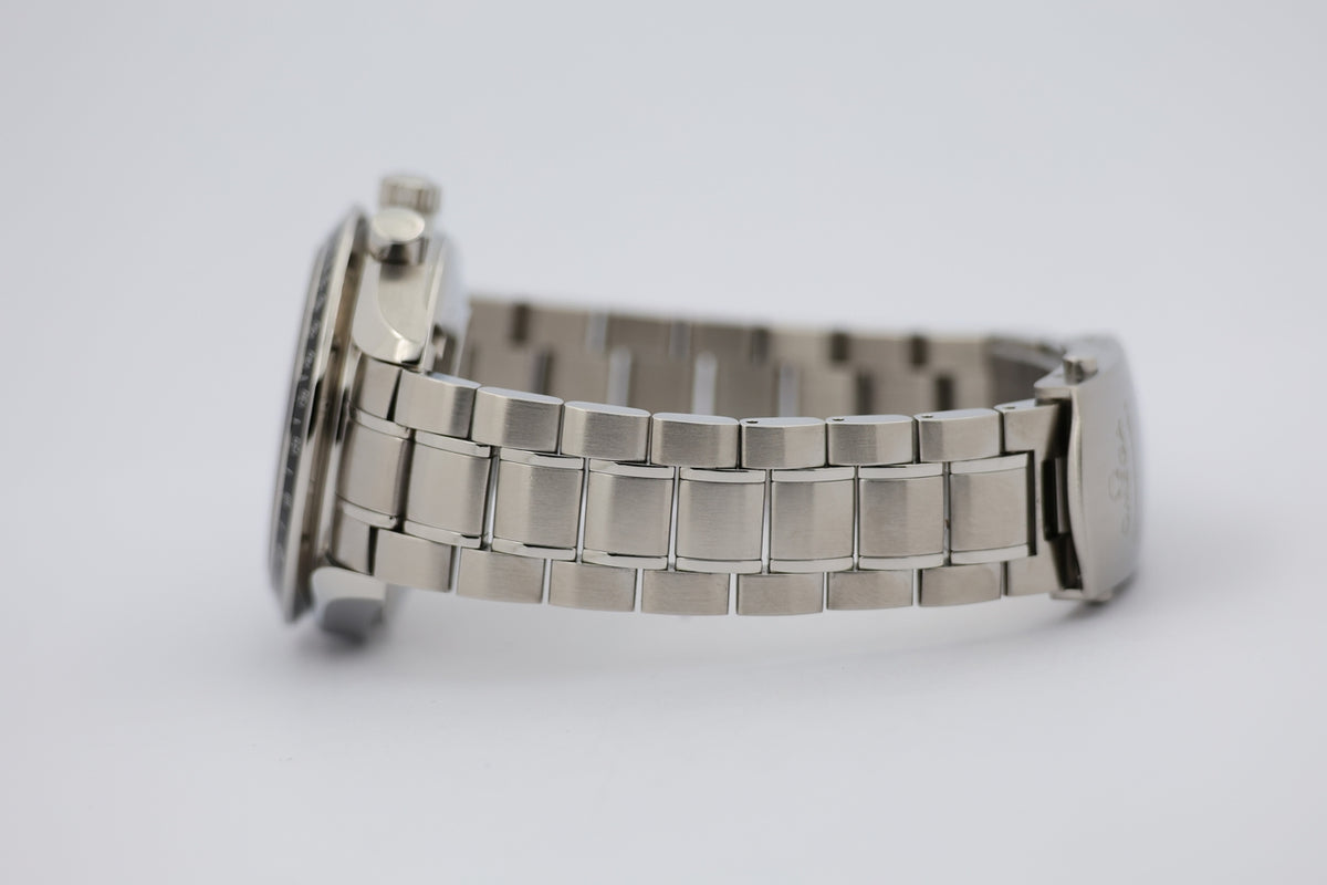 Omega Speedmaster Date 40mm Automatik Herrenuhr 32330404004001 - Detailansicht 3