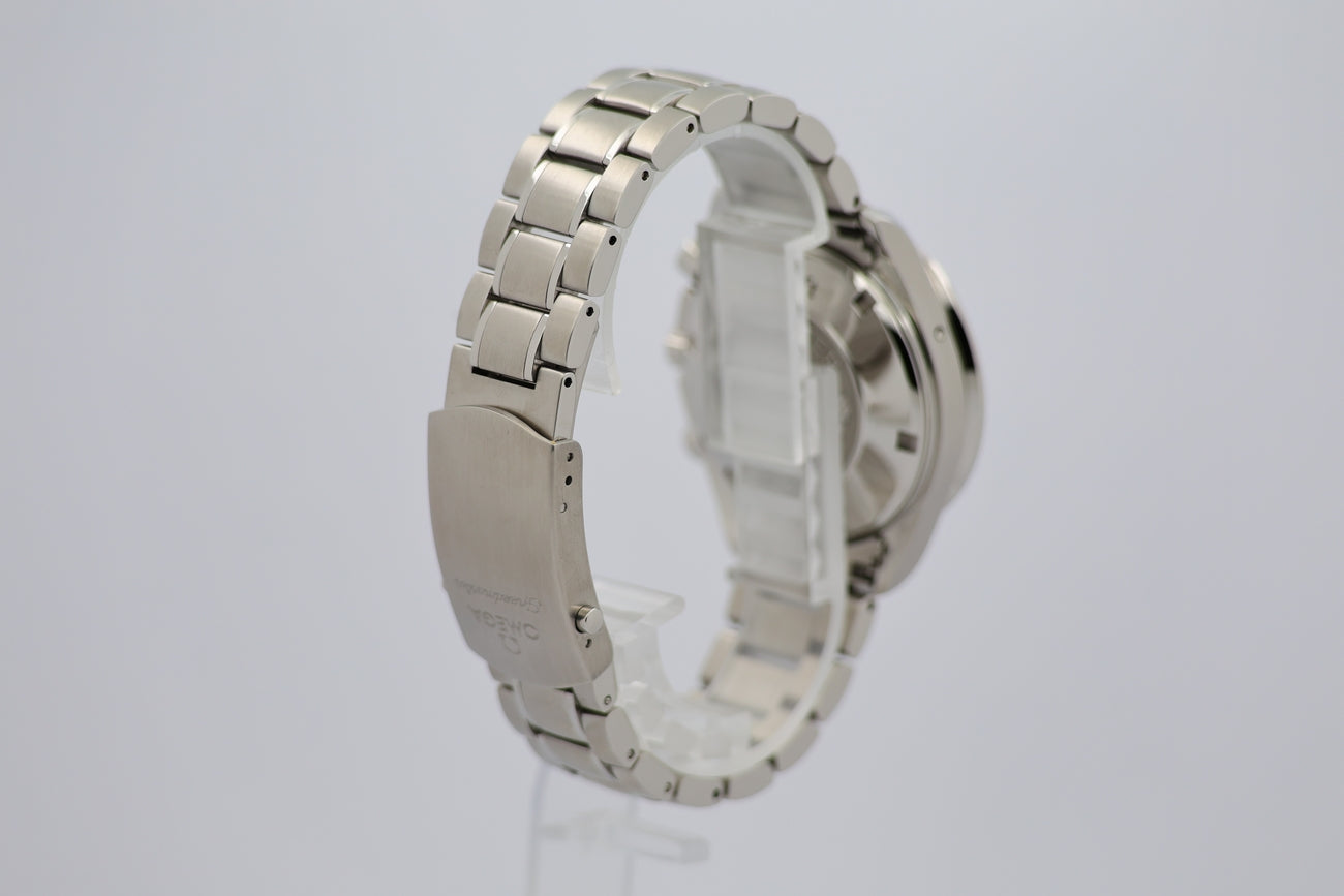 Omega Speedmaster Date 40mm Automatik Herrenuhr 32330404004001 - Detail view 1