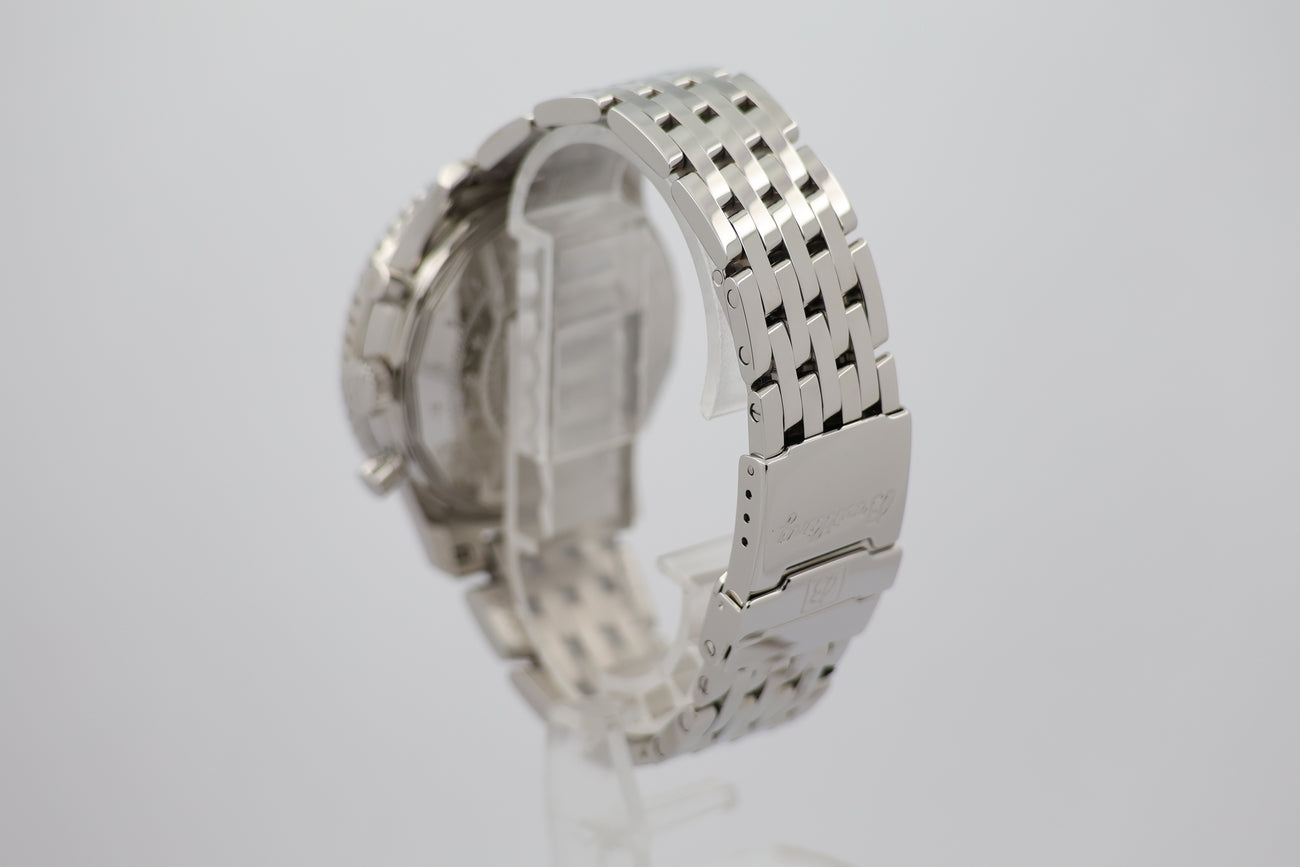 Breitling Navitimer 42mm Automatik Herrenuhr A23322 - Detailansicht 2