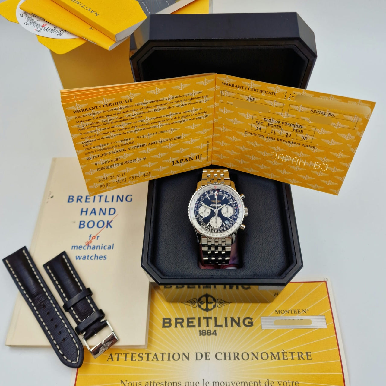 Breitling Navitimer 42mm Automatik Herrenuhr A23322 - Papiere und oder Lieferumfang