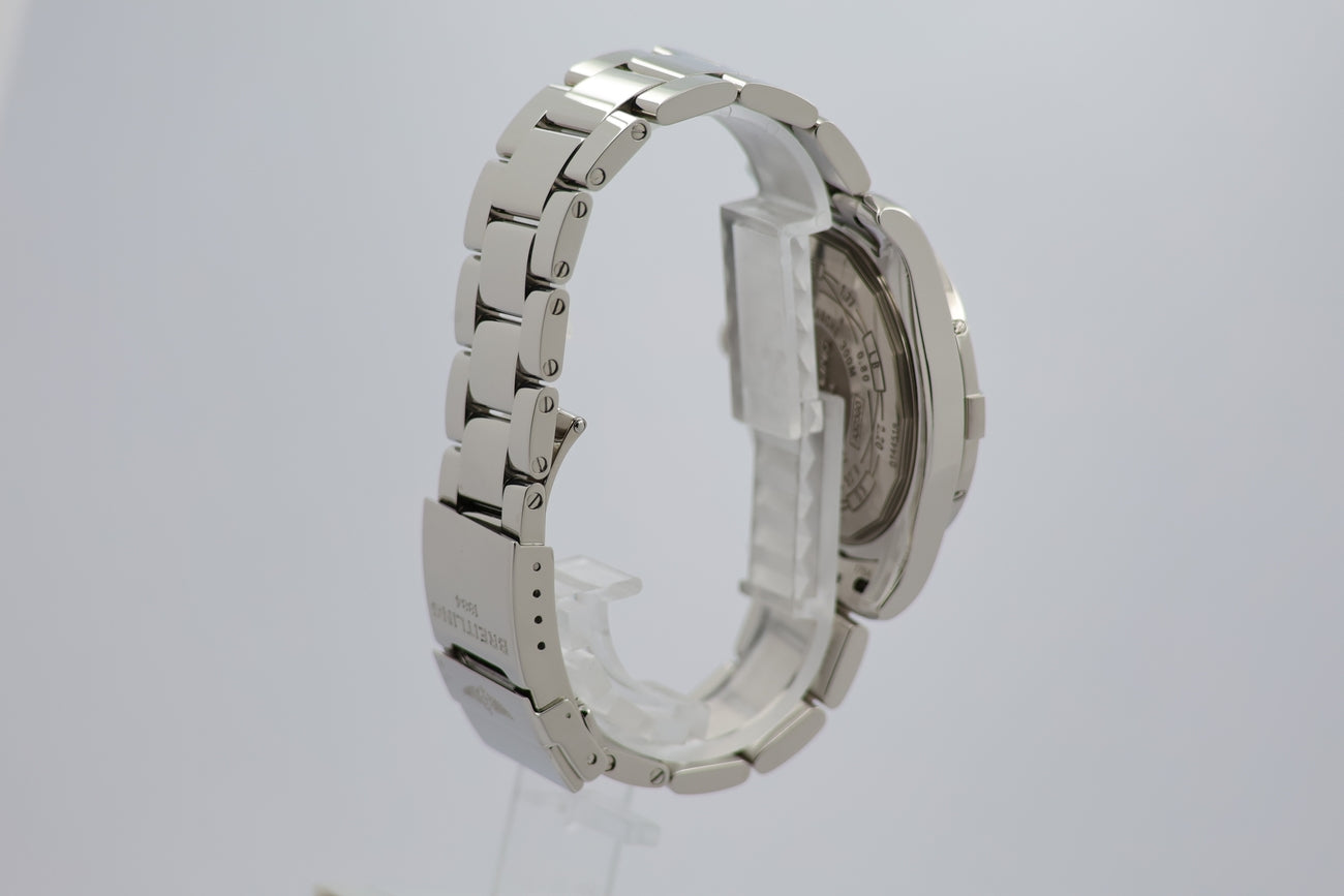 Breitling Avenger II GMT Perlmutt-Blatt 43mm Automatik A32390 - Detailansicht 1