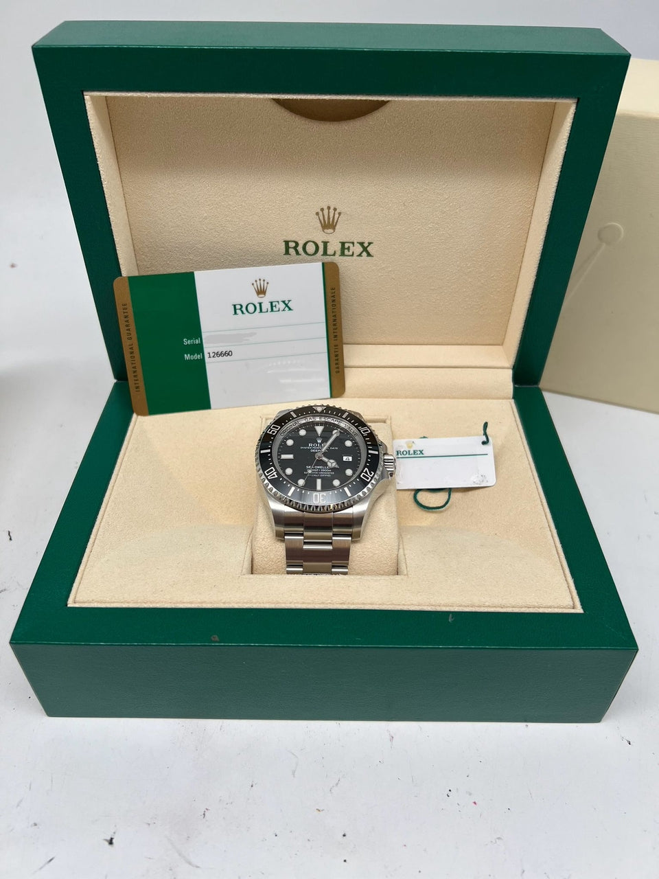Rolex Sea-Dweller Deepsea Automatik Herrenuhr Stahl 44mm 126660 - Papiere und oder Lieferumfang