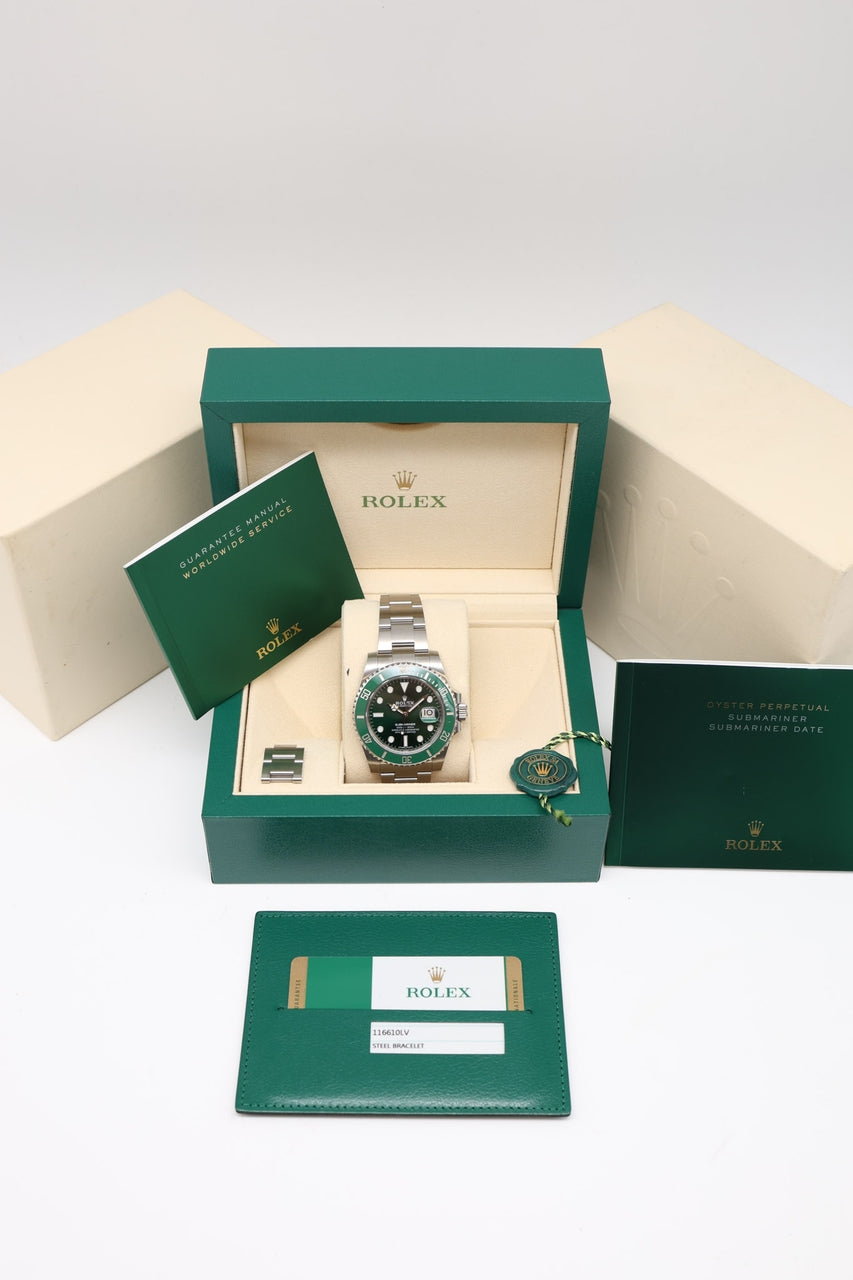 Rolex Submariner Date "Hulk" Automatik Herrenuhr 116610LV - Papiere und oder Lieferumfang