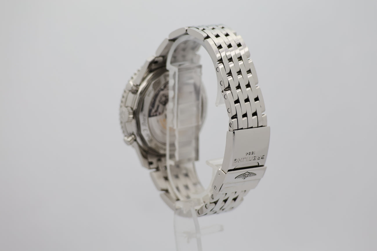 Breitling Navitimer 01 Limited Edition 42mm Automatik  AB0123 - Detailansicht 2