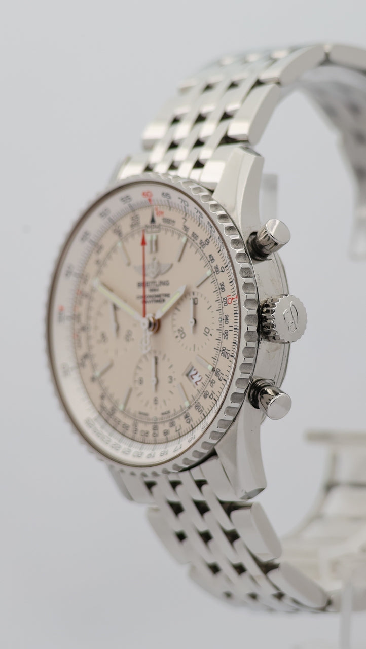 Breitling Navitimer 01 Limited Edition 42mm Automatik  AB0123 - Detailansicht 7