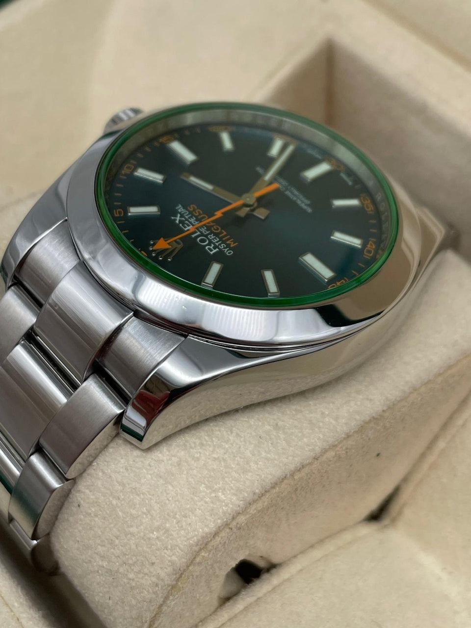 Rolex Milgauss 40mm Automatik 116400GV Box + og. Papiere