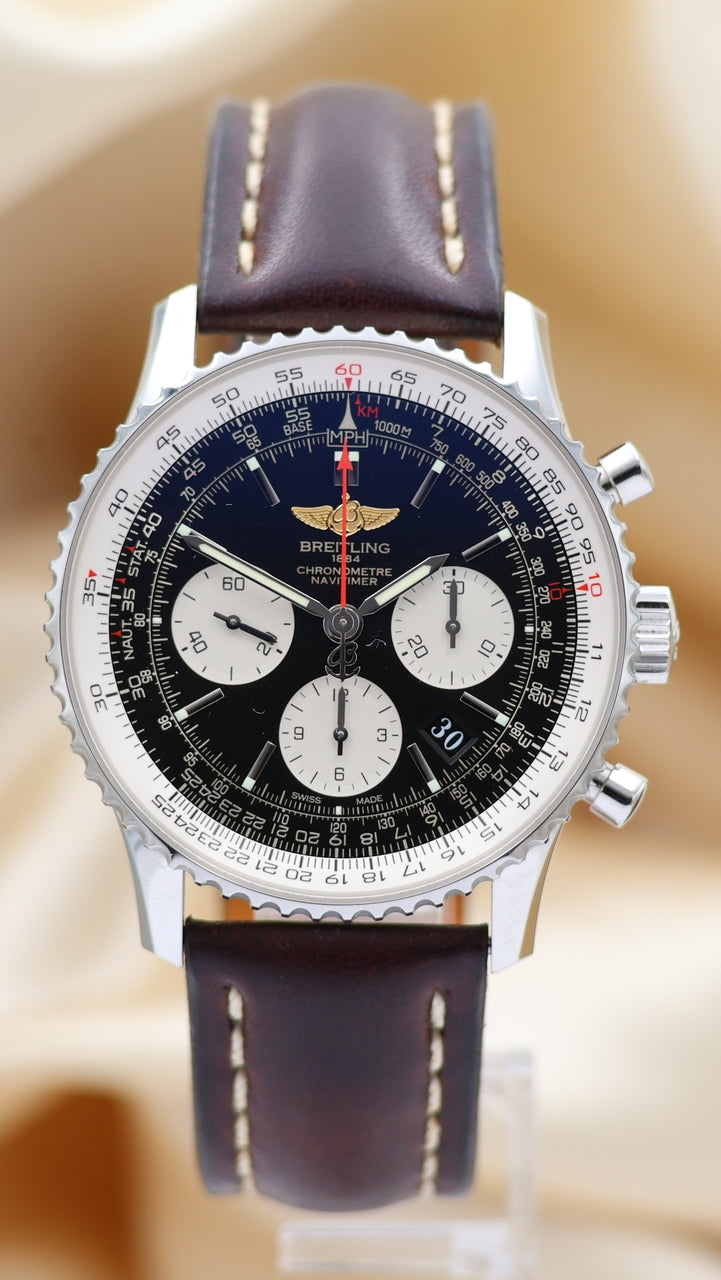 Breitling Navitimer 01 Automatik Herrenuhr 43mm AB0120 Box