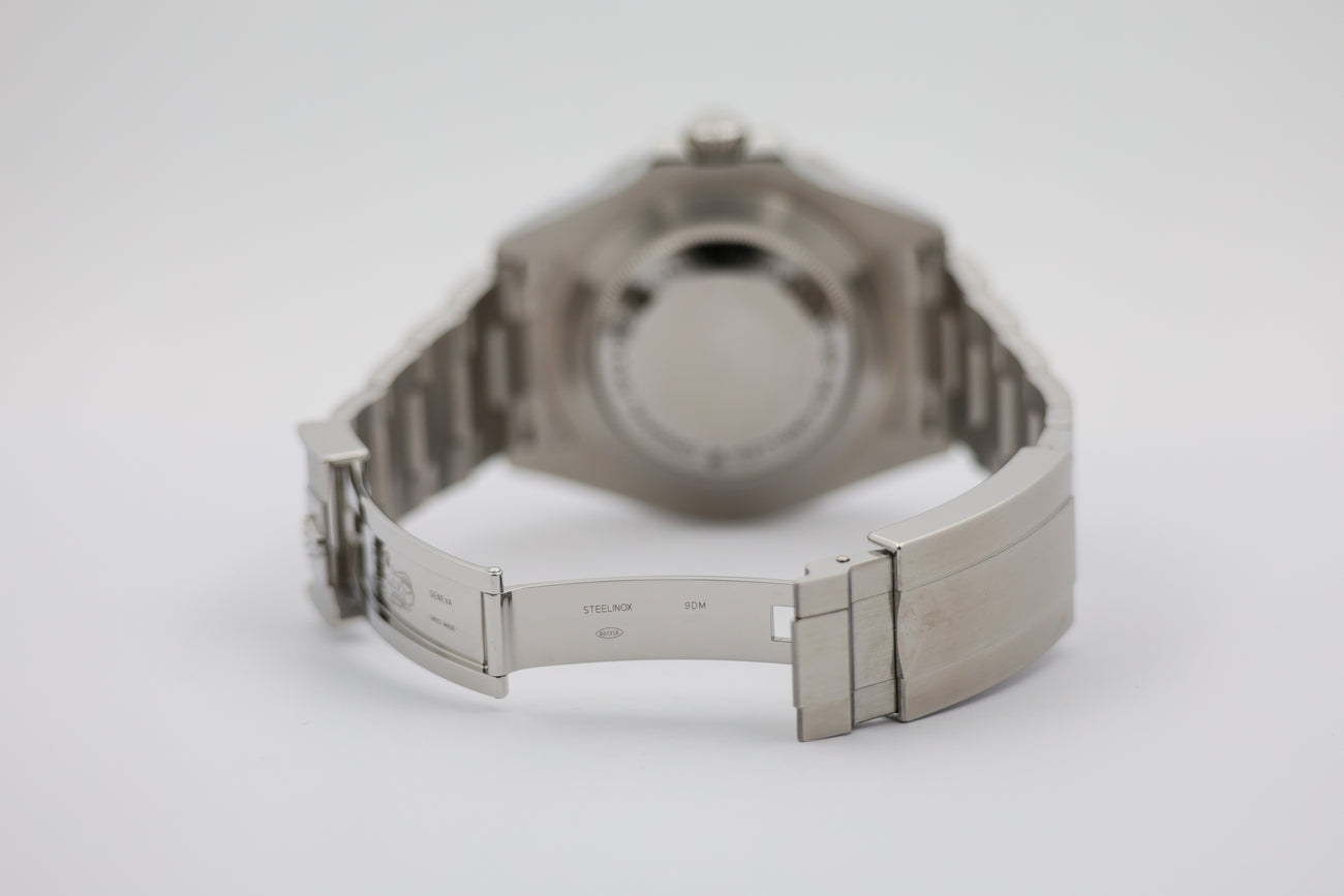 Rolex Sea-Dweller Automatik Red 126600 - Detailansicht 6