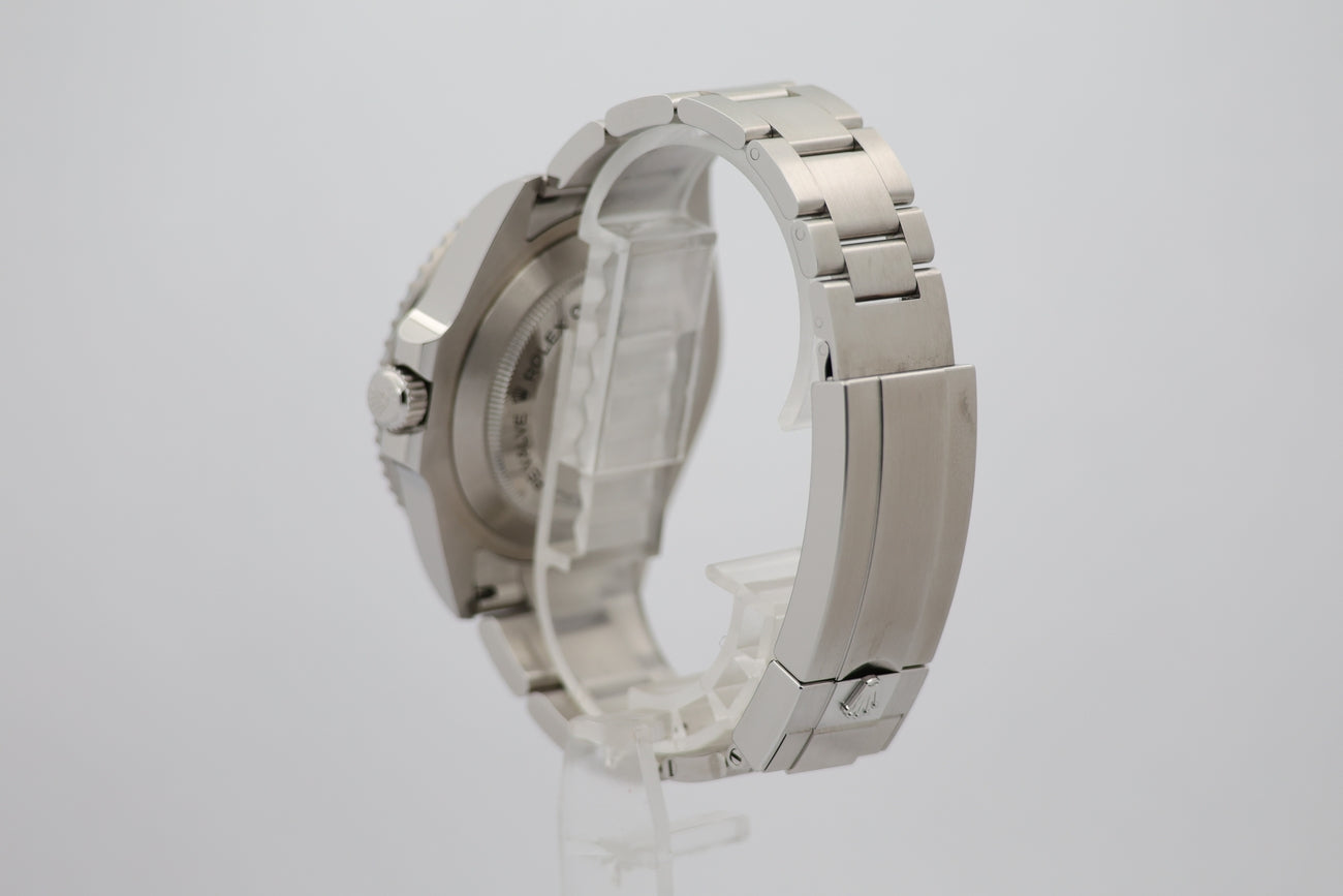 Rolex Sea-Dweller Automatik Red 126600 - Detailansicht 2