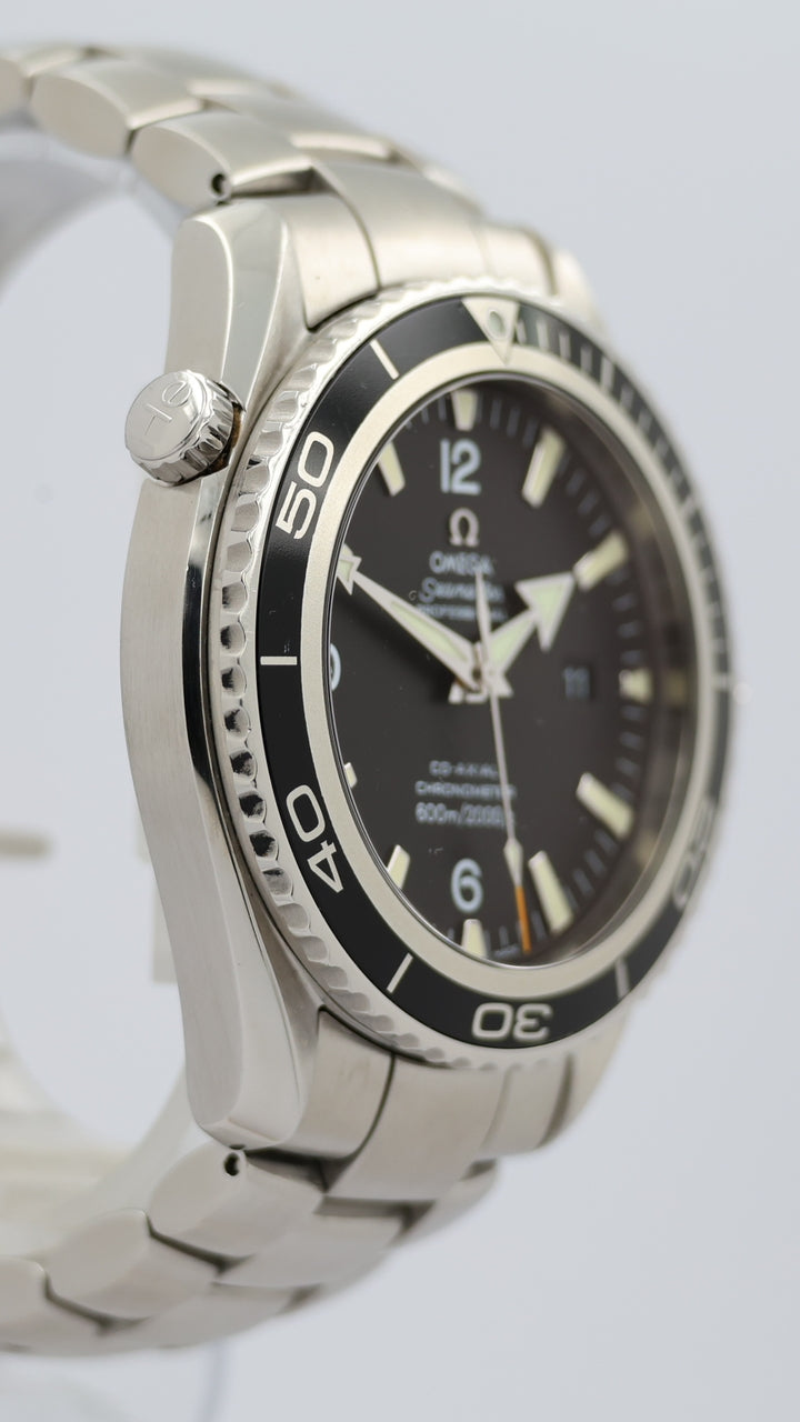 Omega Seamaster Planet Ocean 45,5mm Automatik  22005000 - Detailansicht 8