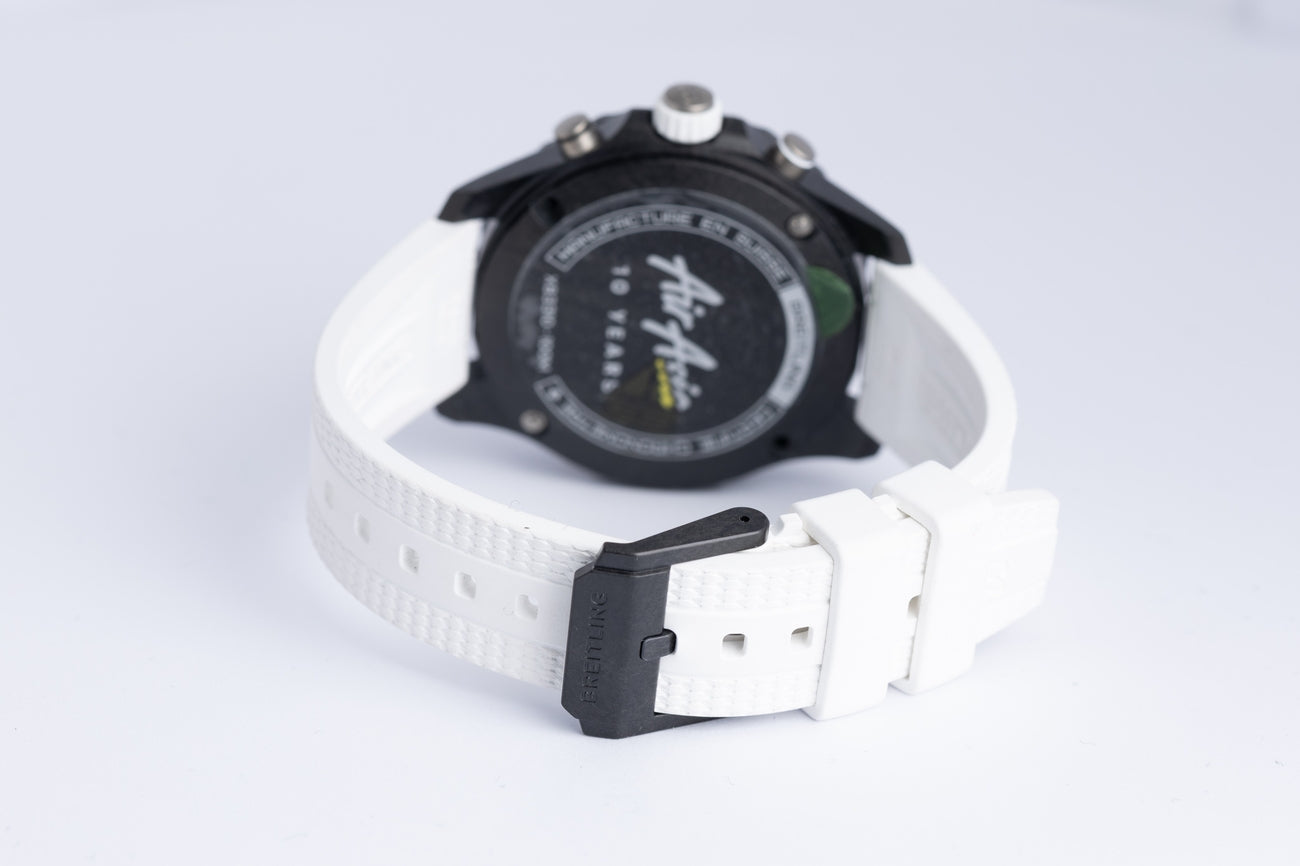 Breitling Endurance Pro 38mm Quarz "Air Asia" Weiß X83310 - Detailansicht 7