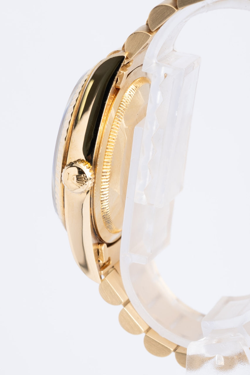 Rolex Day-Date 36 President 18k Gelbgold "Diamond Dial" 18238 - Detailansicht 3