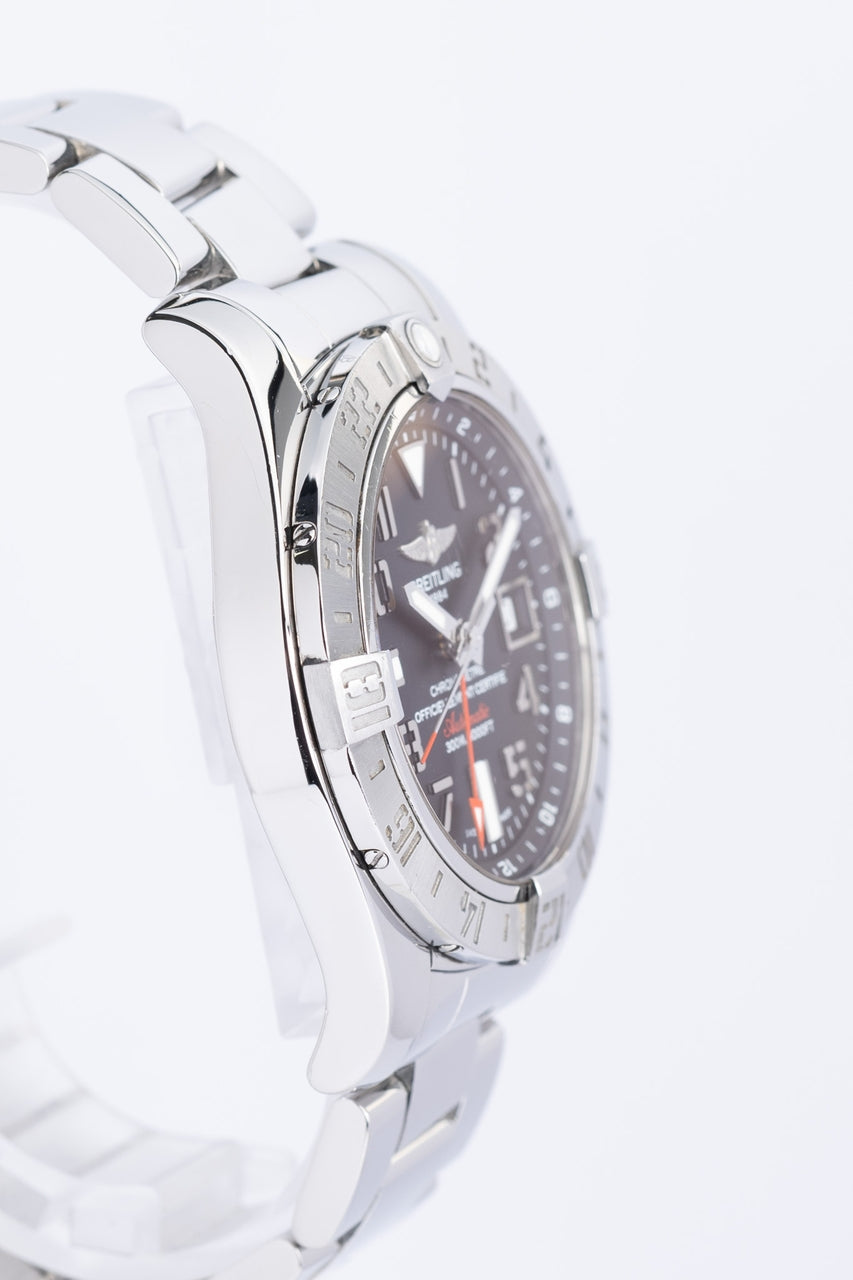 Breitling Avenger II 43mm Automatik A32390 - Detailansicht 1