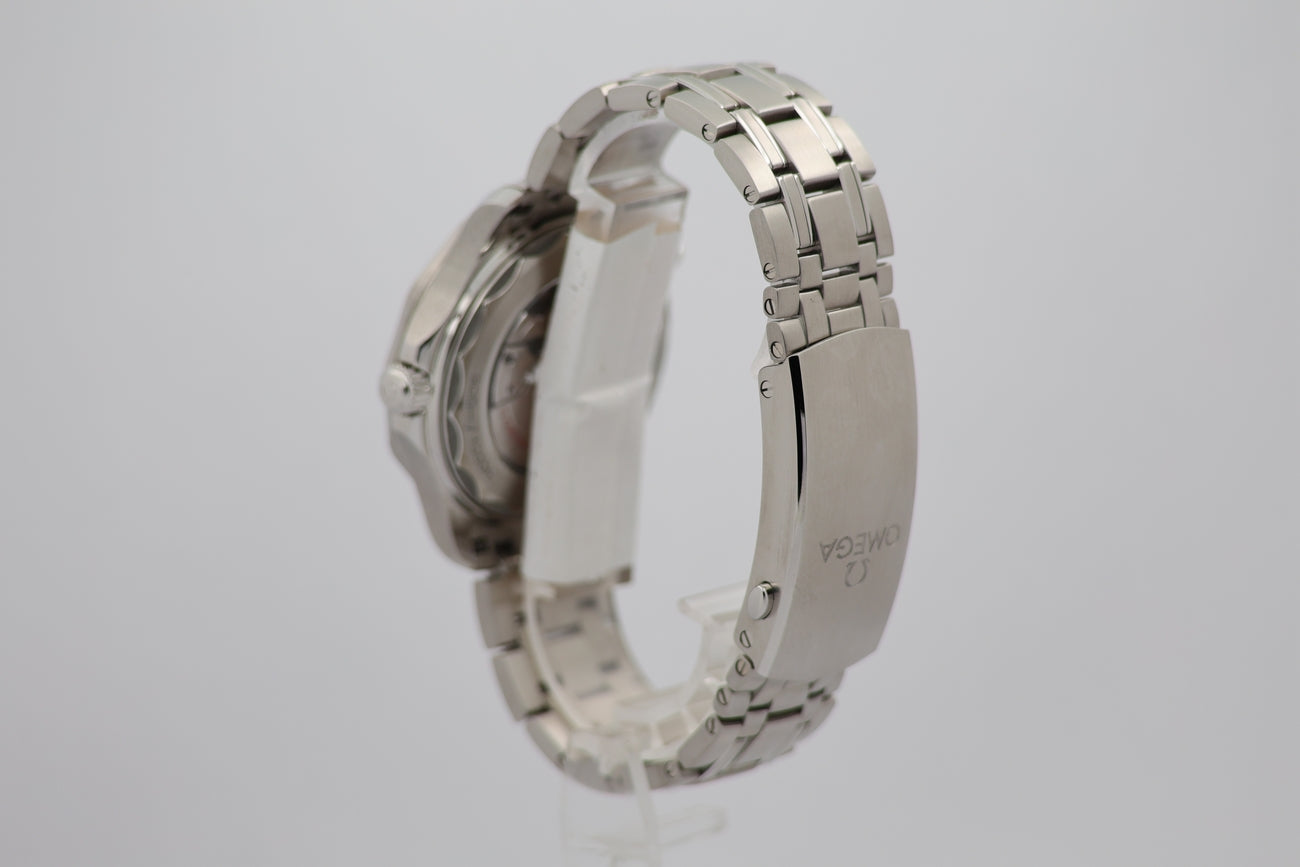 Omega Seamaster Diver 300m Automatik 42mm 21030422003001 - Detailansicht 2