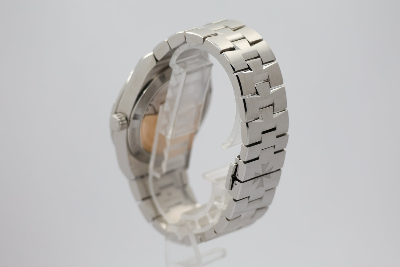 Vacheron Constantin Overseas Automatik Herrenuhr 4500V - Detailansicht 2