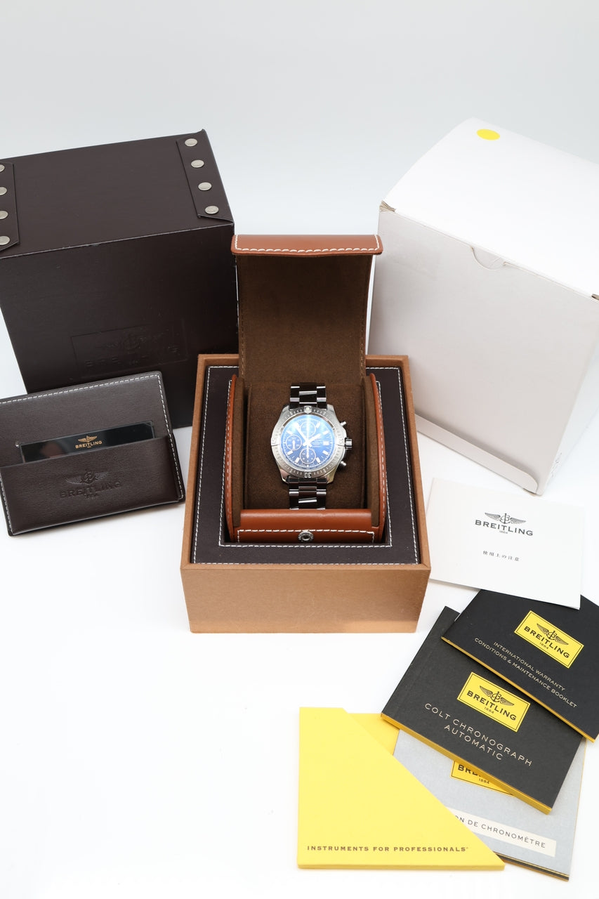 Breitling Colt Chronograph 44 Automatik Herrenuhr Schwarz A13388 - Papiere und oder Lieferumfang
