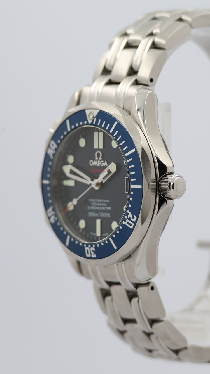 Omega Seamaster Diver 300m 36mm Automatik Herrenuhr  22228000 - Detailansicht 7