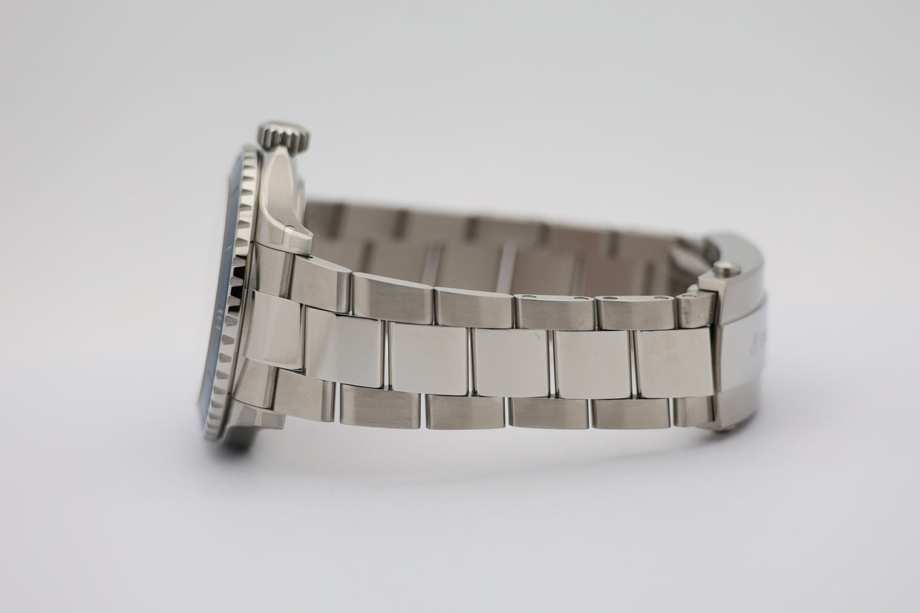 Breitling Superocean 42 Automatik Herrenuhr A17375 - Detail view 3