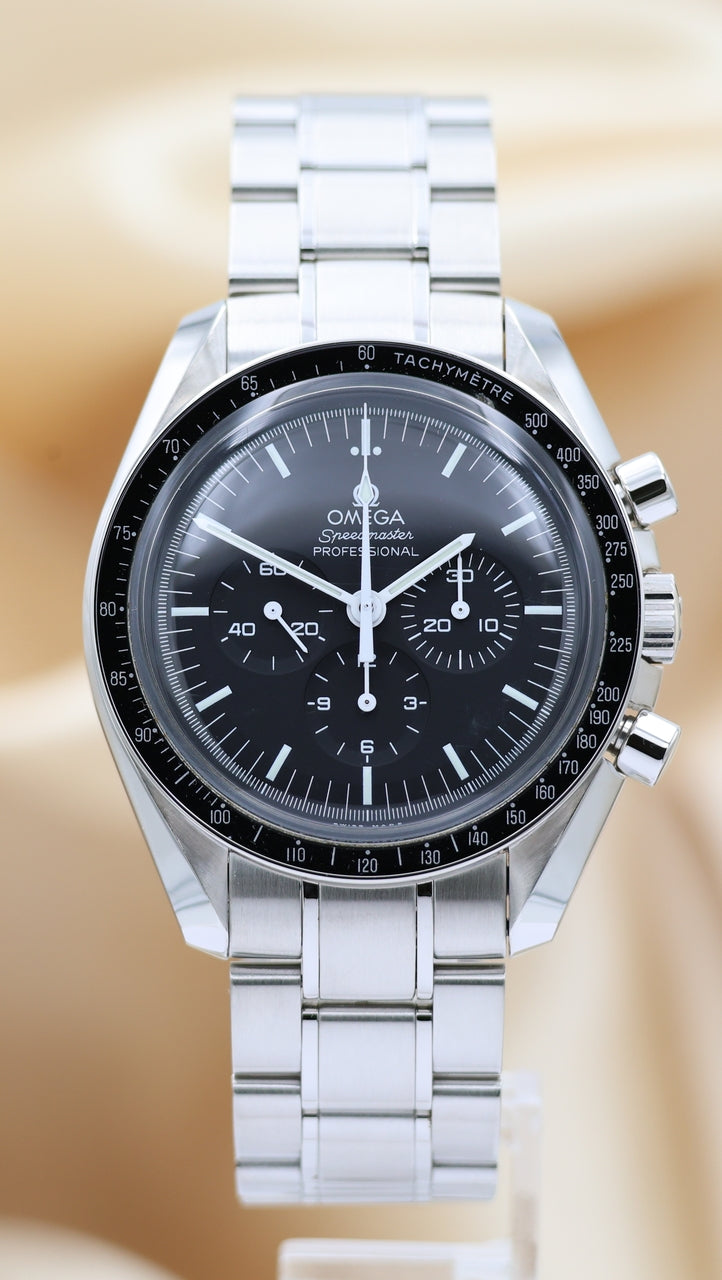 Omega Speedmaster Moonwatch Handaufzug Herrenuhr 31130423001005 - Main product image