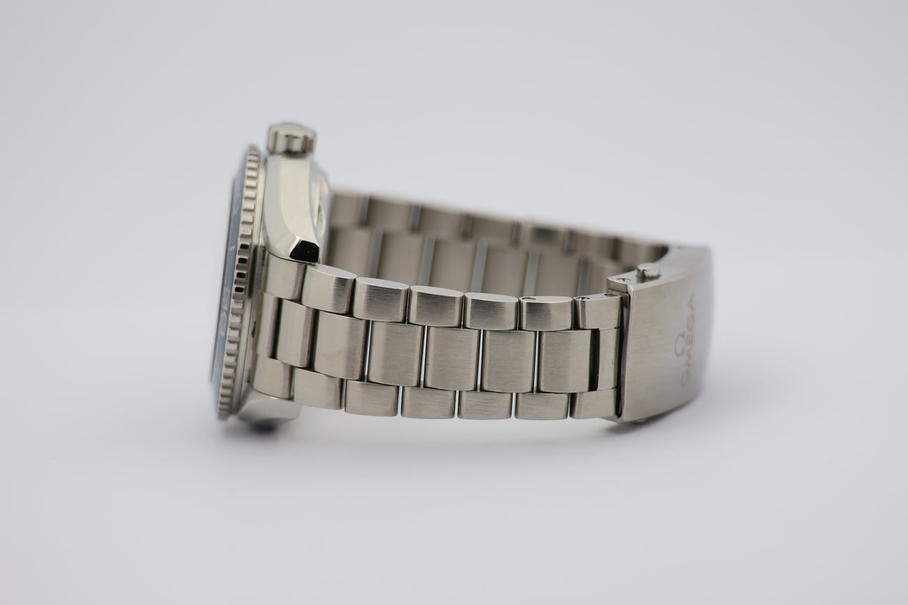 Omega Seamaster Planet Ocean 43,5mm Automatik Blau 21530442103001 - Detailansicht 3