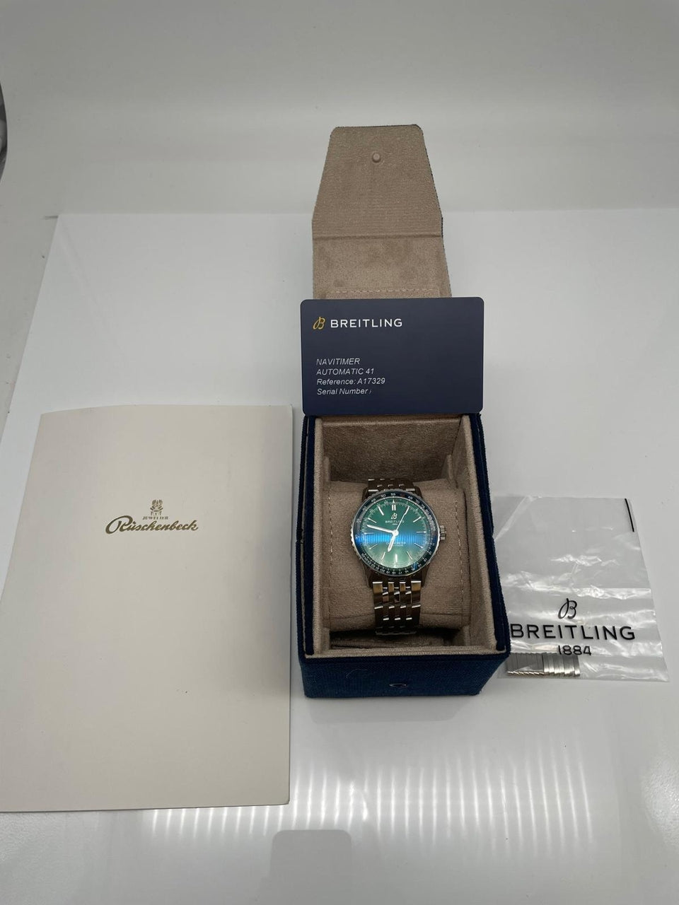 Breitling Navitimer 41mm Automatik  A17329 - Papiere und oder Lieferumfang