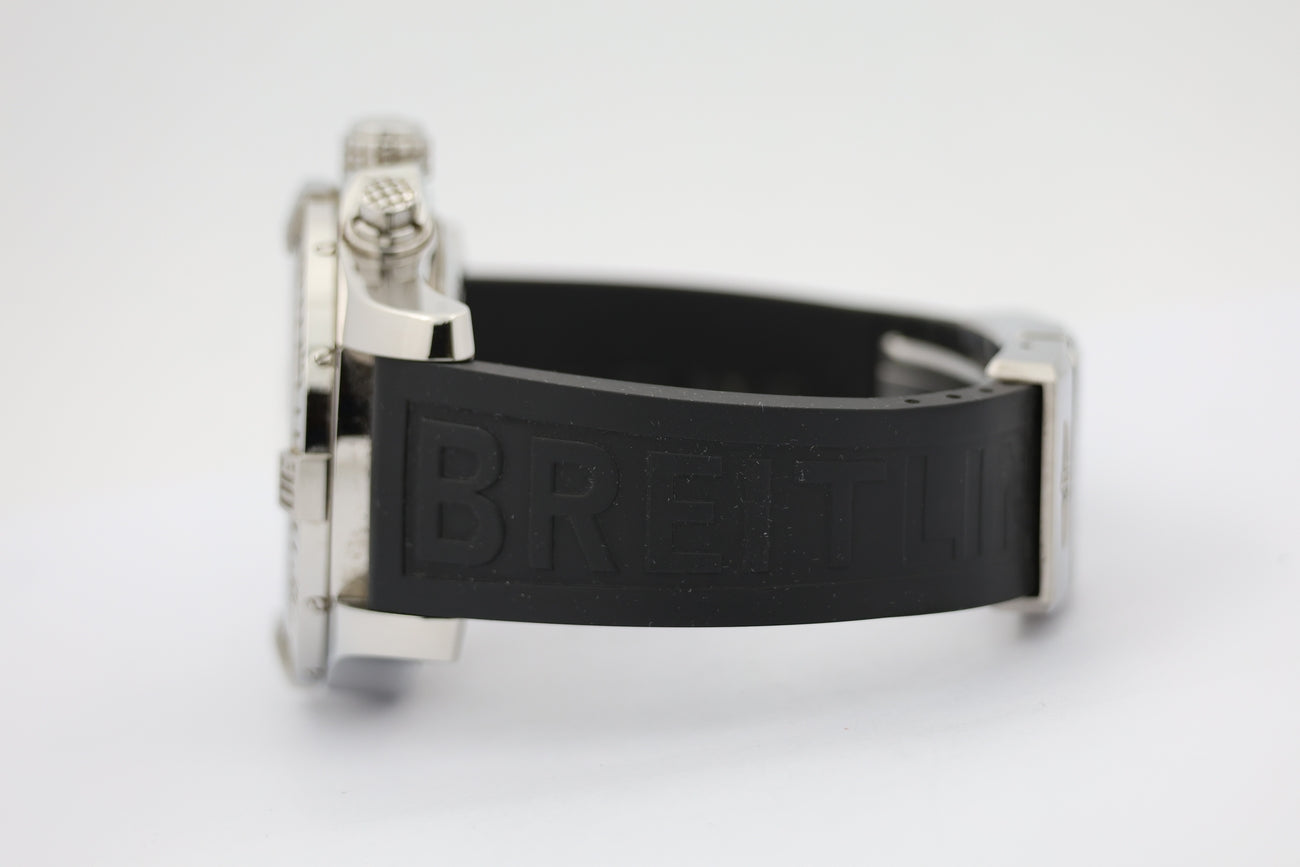 Breitling Super Avenger II Automatik 48mm A13371 - Detailansicht 3