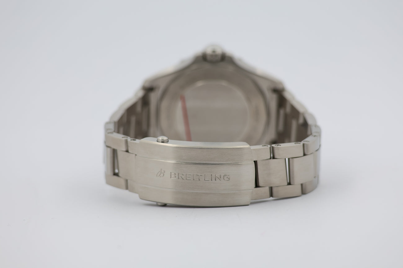 Breitling Avenger 42mm Automatik  A17328 - Detailansicht 5