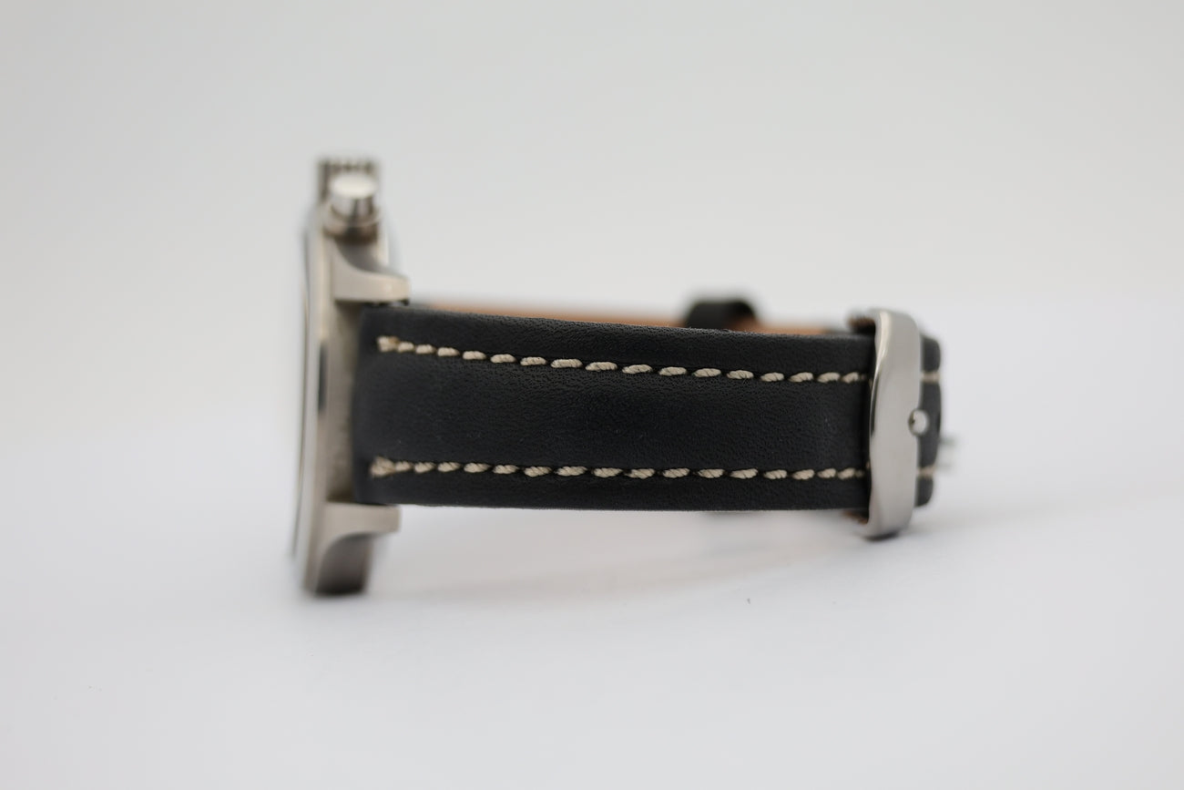 IWC Fliegeruhr Chronograph 36mm Quarz  3741 - Detailansicht 3