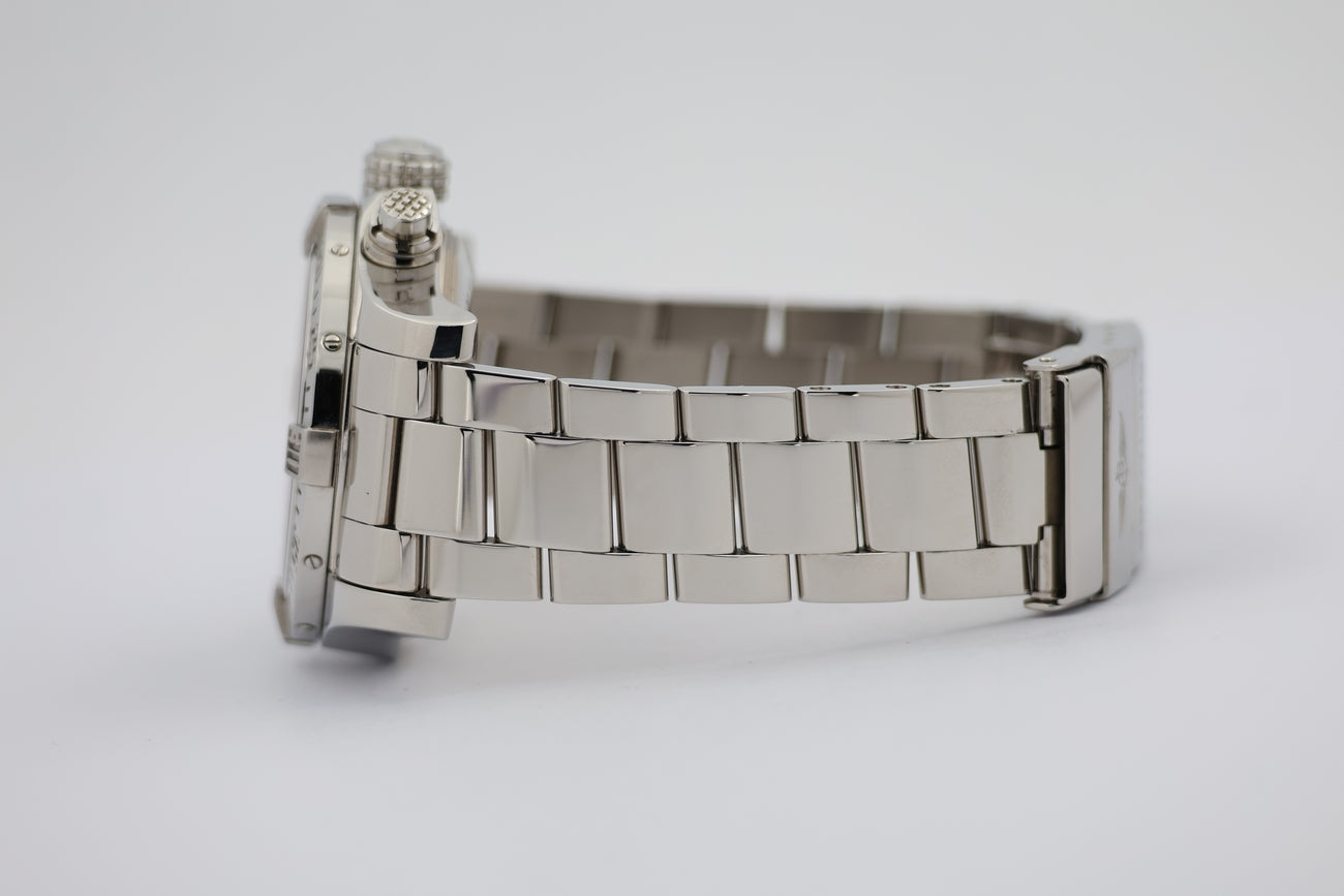 Breitling Avenger II Automatik 43mm A13381 - Detail view 3