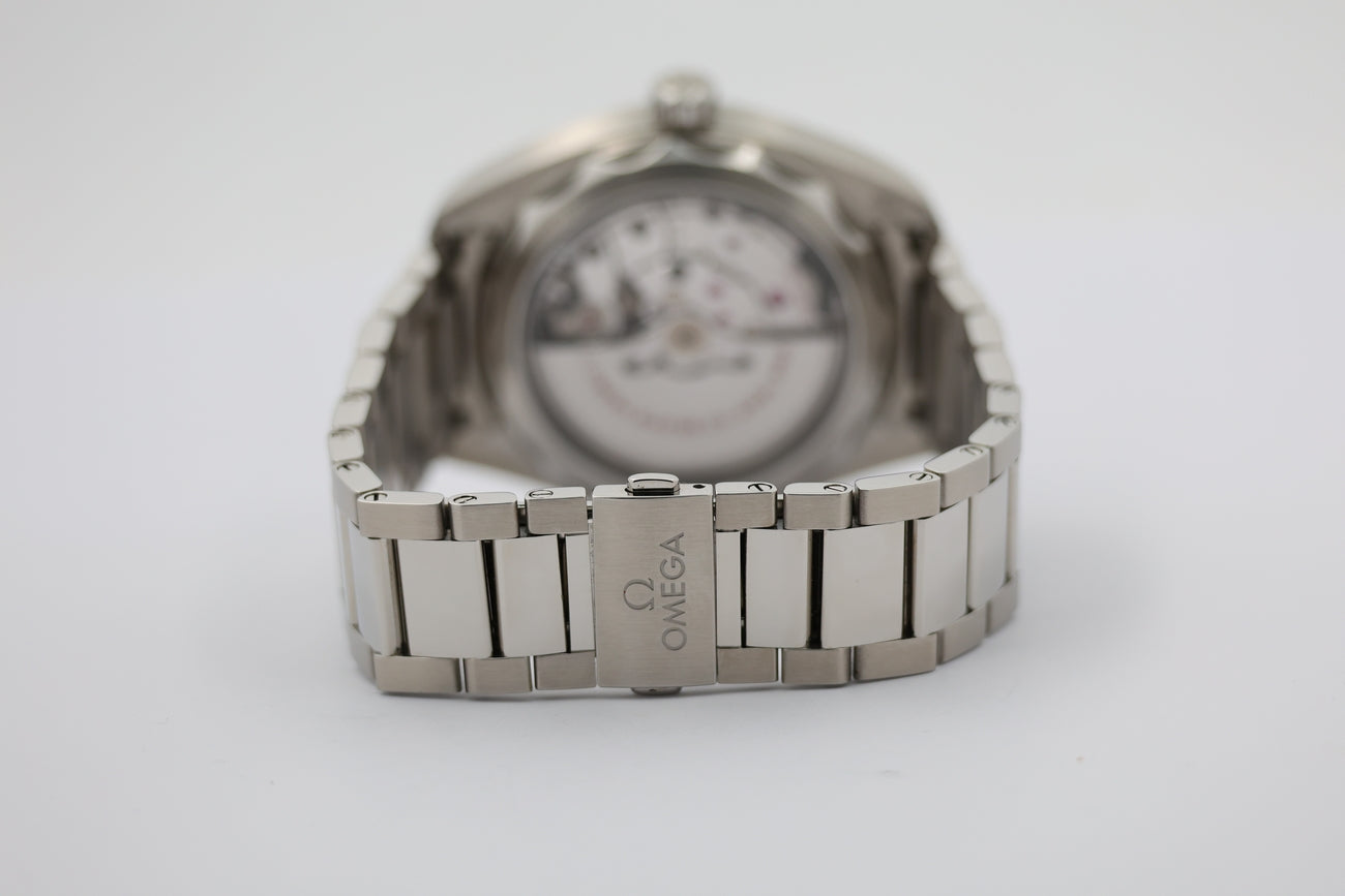 Omega Seamaster Aqua Terra Automatik Herrenuhr 22010412106001 - Detail view 5