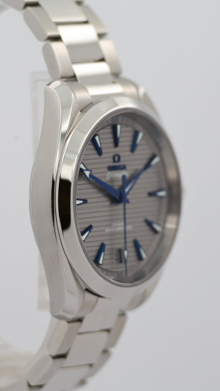 Omega Seamaster Aqua Terra Automatik Herrenuhr 22010412106001 - Detail view 8