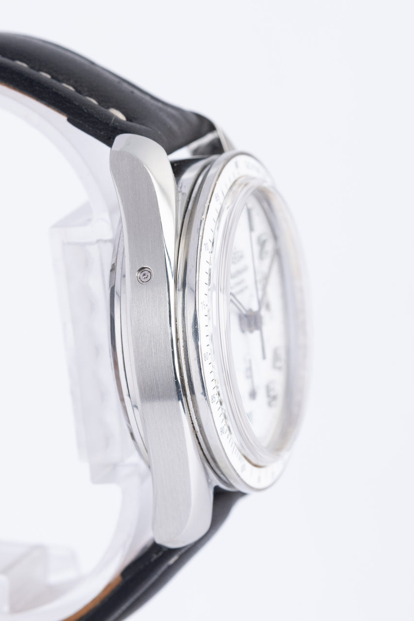 Omega Speedmaster Date 38mm Automatik Weiß 32433384004001 - Detailansicht 1
