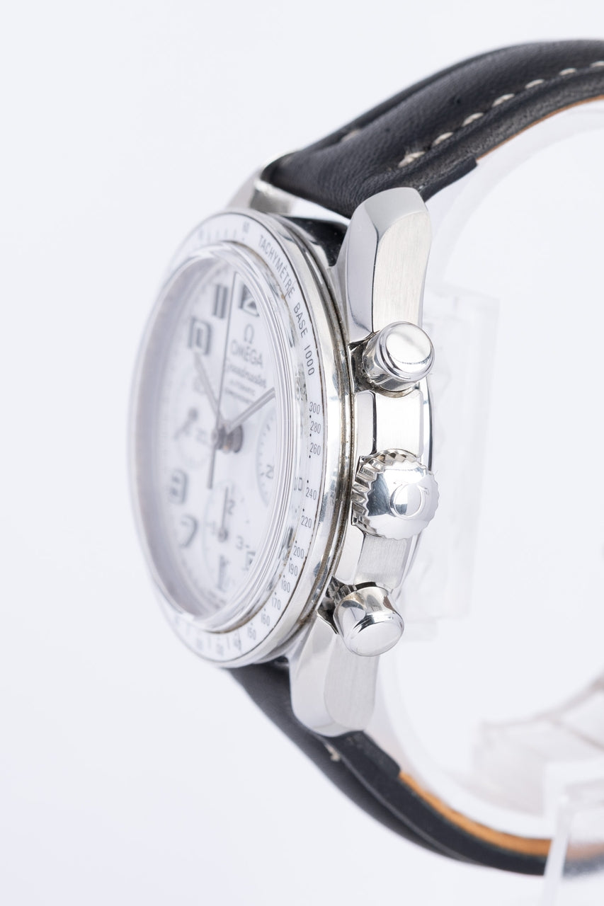 Omega Speedmaster Date 38mm Automatik Weiß 32433384004001 - Detailansicht 2