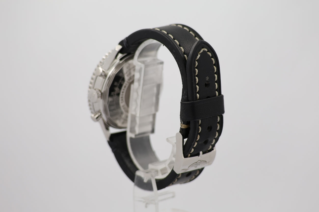 Breitling Navitimer 01 Automatik 43mm AB0120 - Detailansicht 2