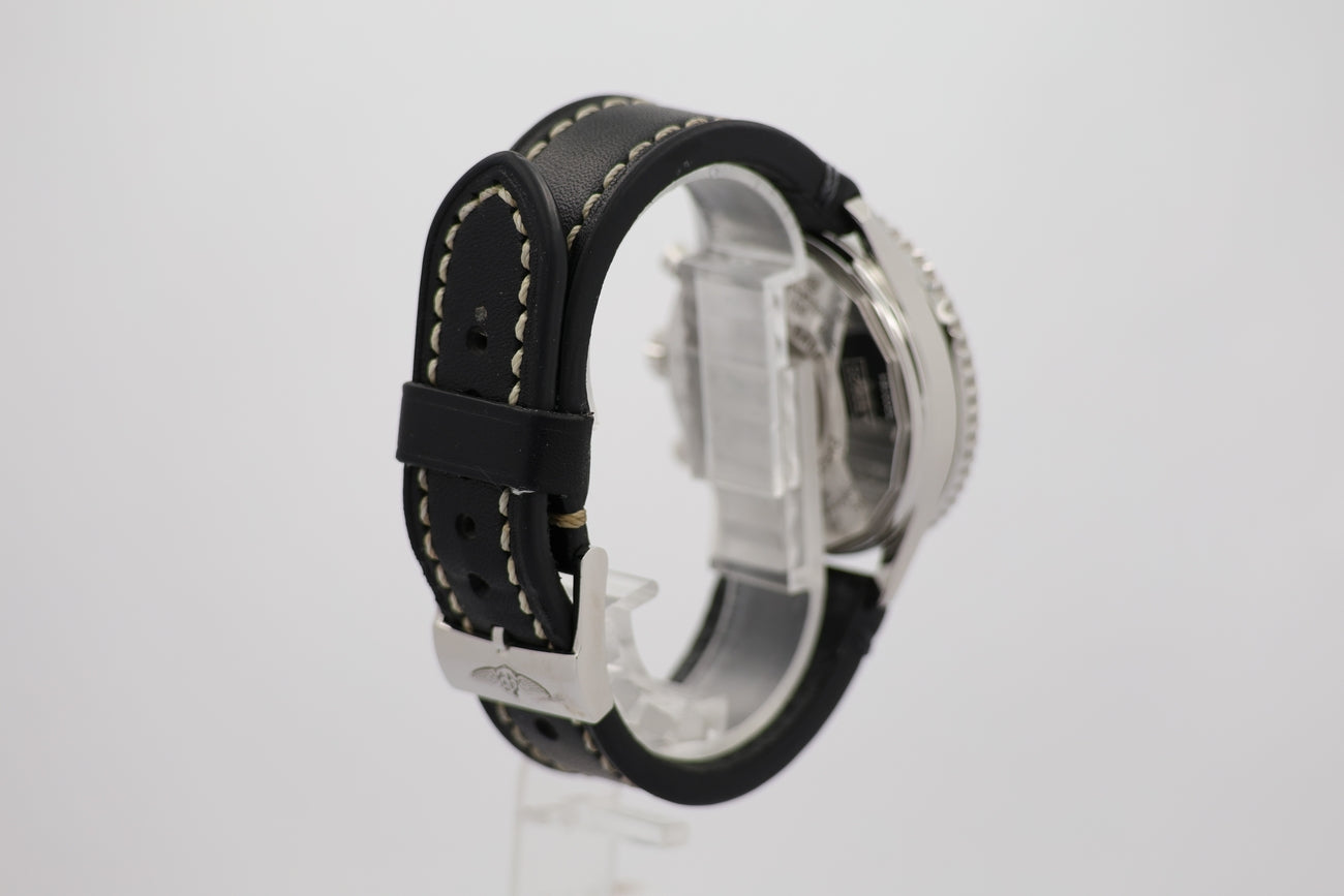 Breitling Navitimer 01 Automatik 43mm AB0120 - Detailansicht 1